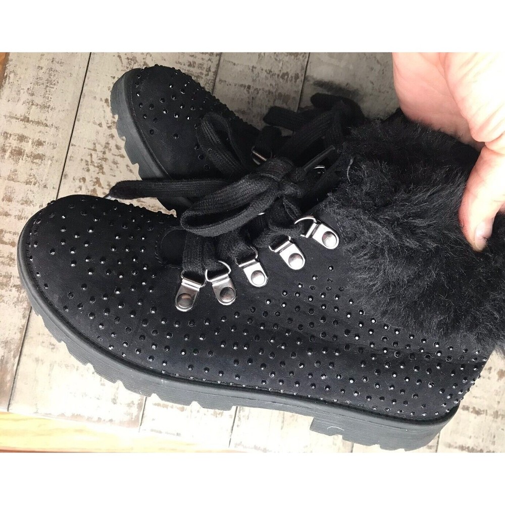 Justice ankle Big Girl Boots Size 6 faux fur BLACK WITH STUDS ACCENT MSRP $45